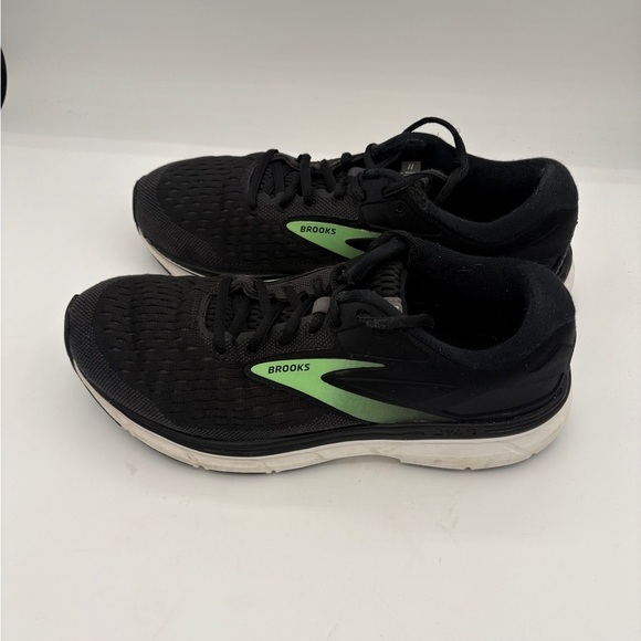 Brooks Men’s Running Shoes Size 10 1/2 - Picture 1 of 5